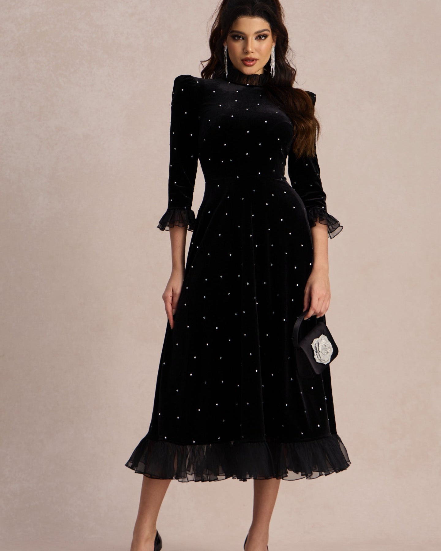 Jolie Diamante Fırfırlı Kadife Maxi Elbise