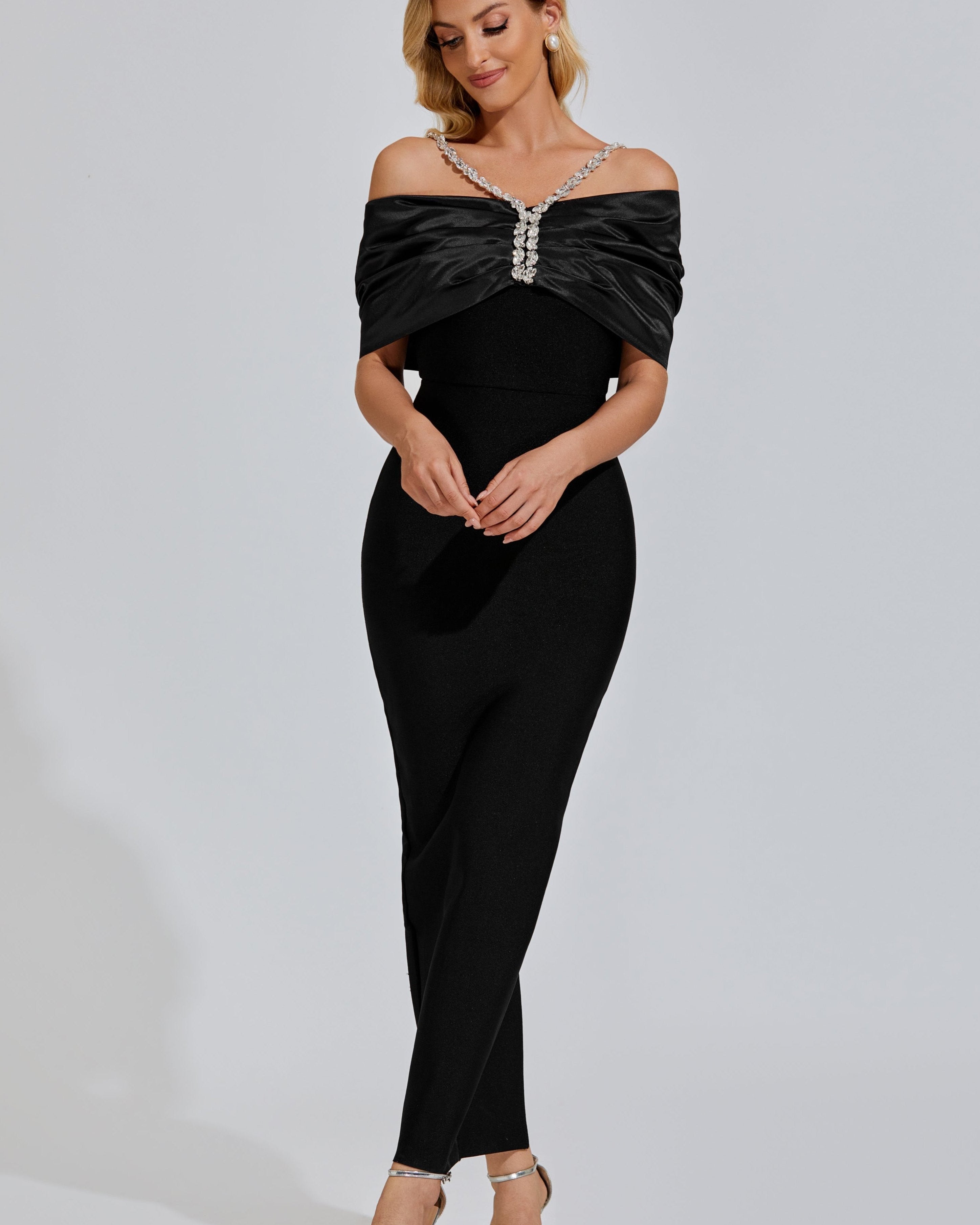 Khaleesi Siyah Pırlanta Uzun Elbise