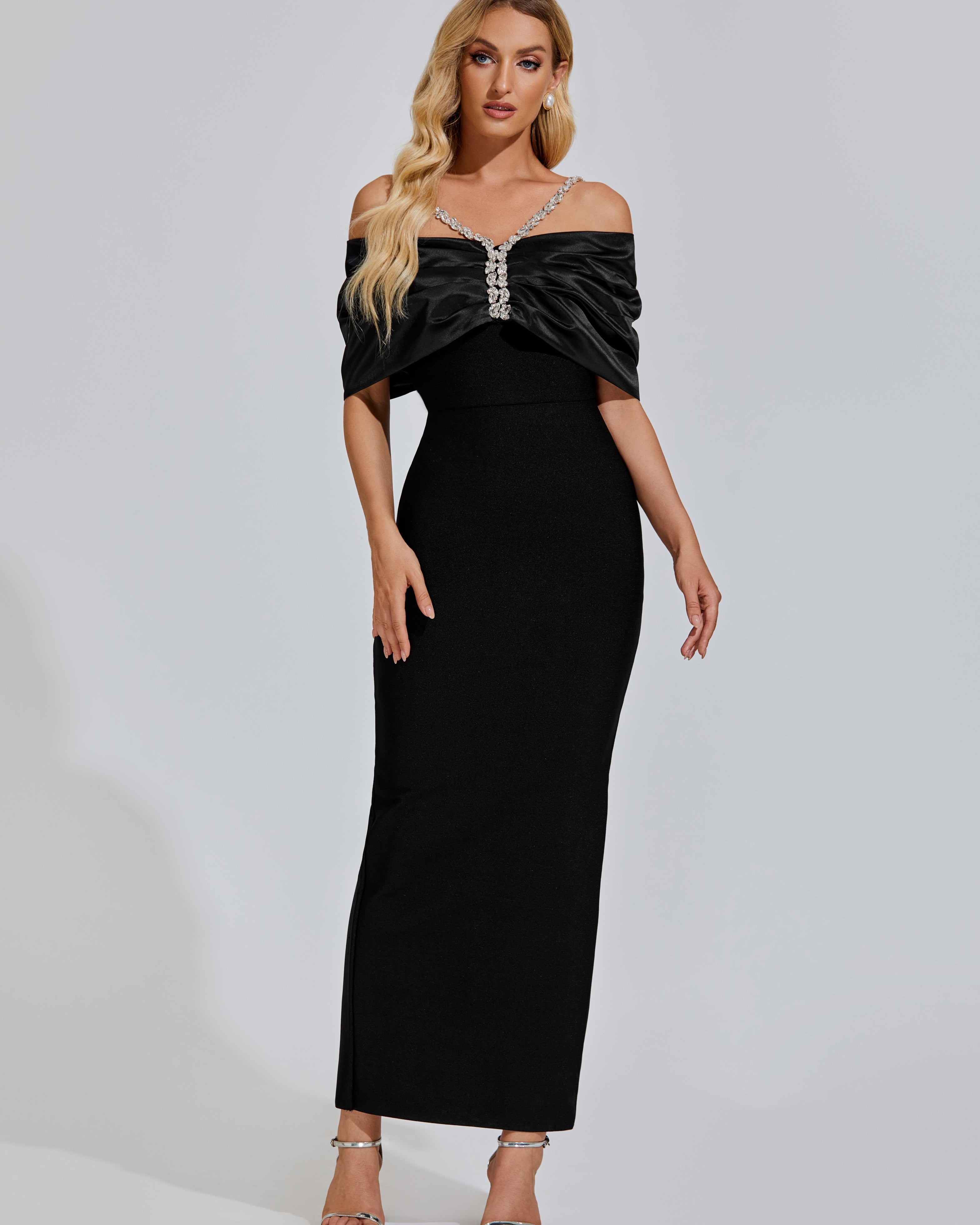 Khaleesi Siyah Pırlanta Uzun Elbise