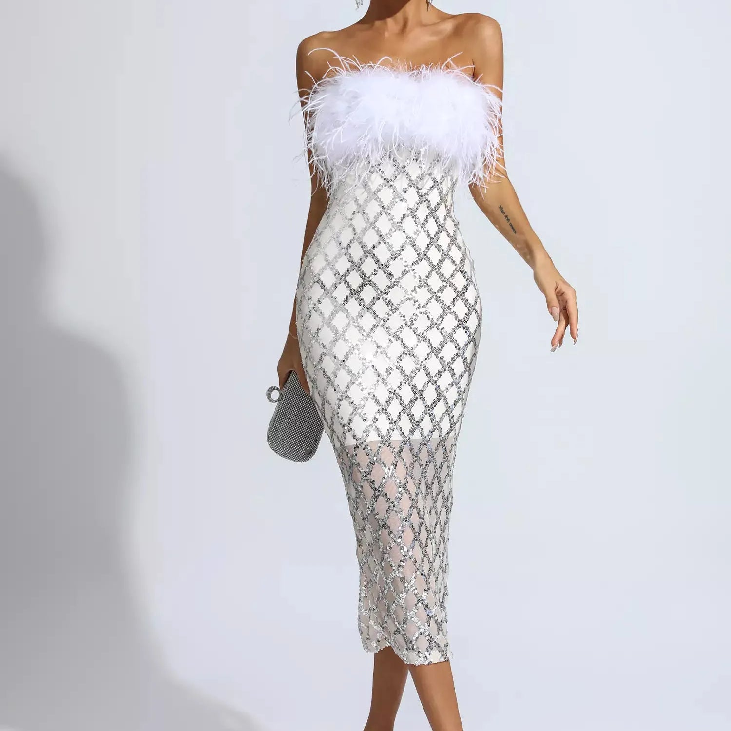 Kayleigh Beyaz Tüy Payet Midi Elbise