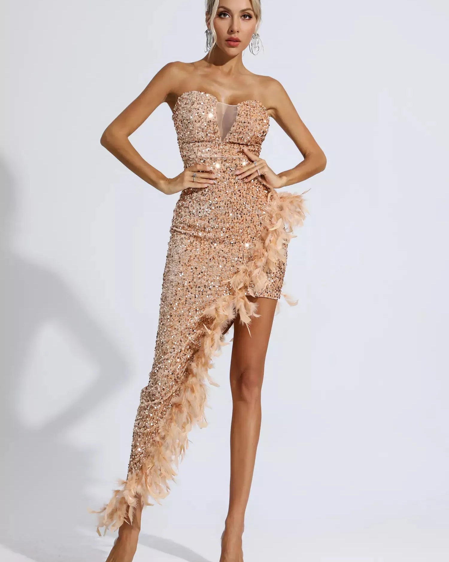 Kira Şampanya Payet Tüylü Maxi Elbise