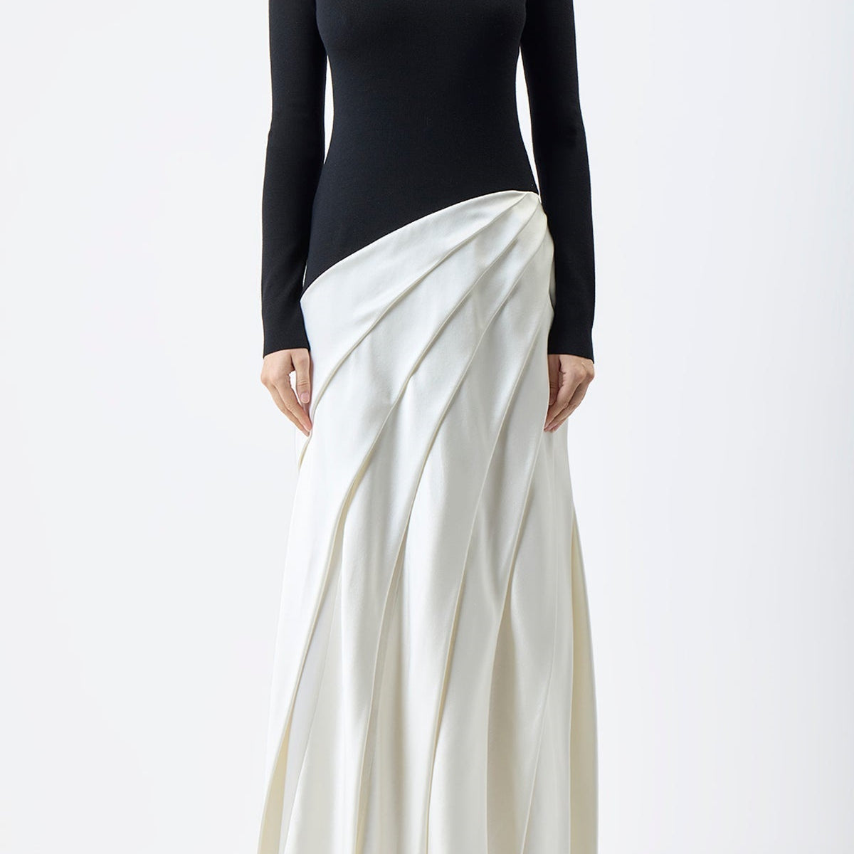 Marjorie Asimetrik Pileli Maxi Elbise