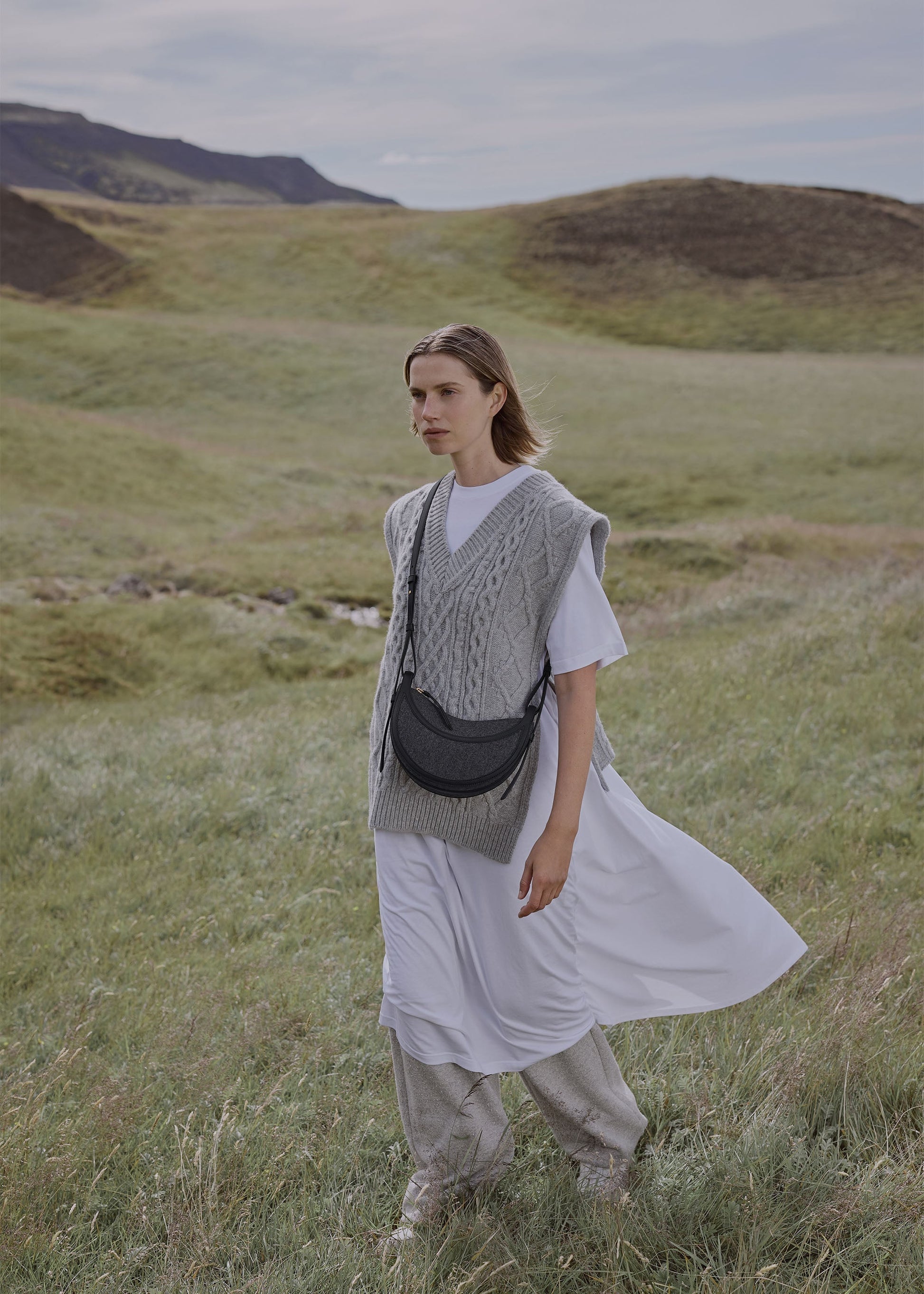 Avelin Omuz Çantası - Siyah