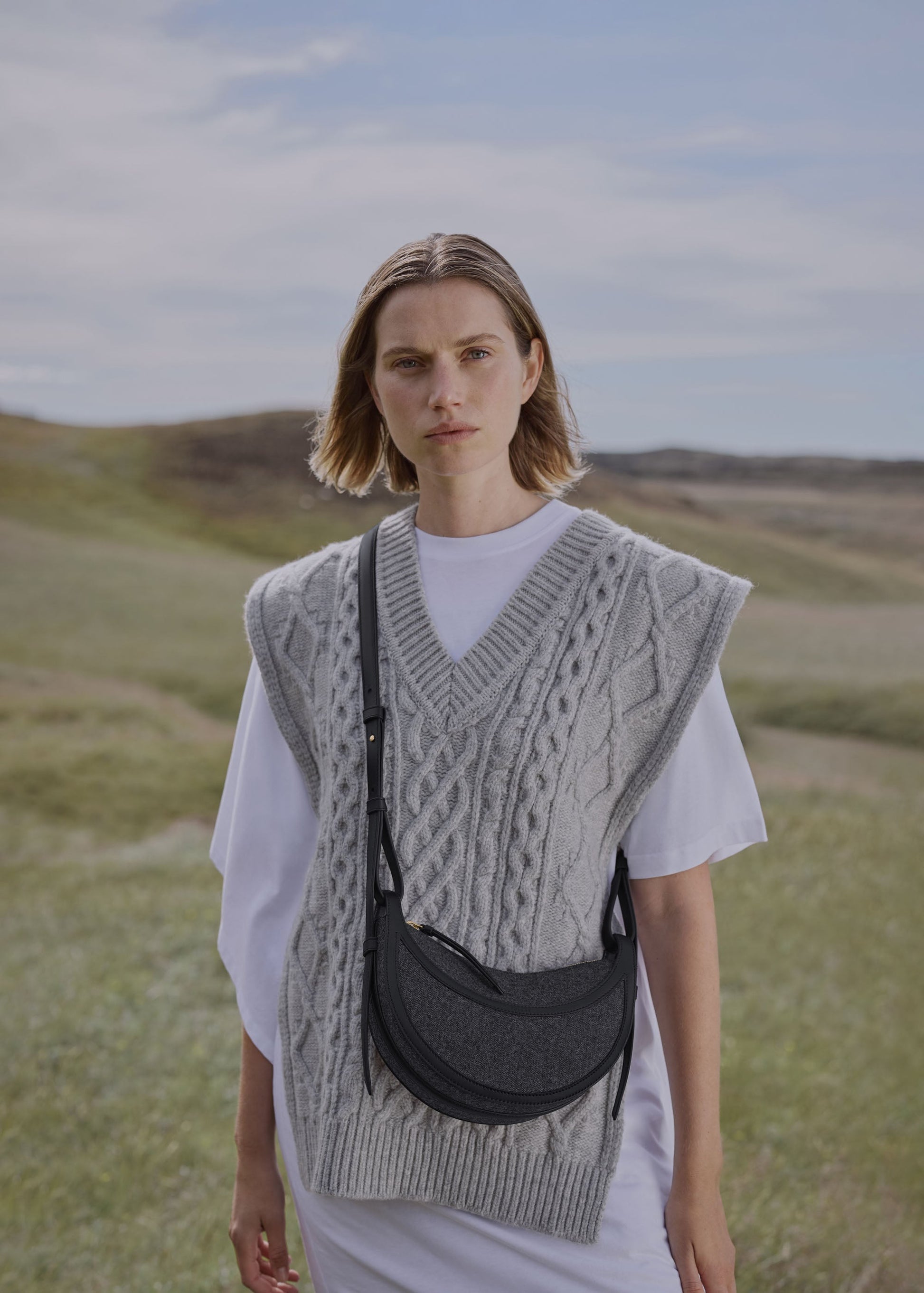 Avelin Omuz Çantası - Siyah