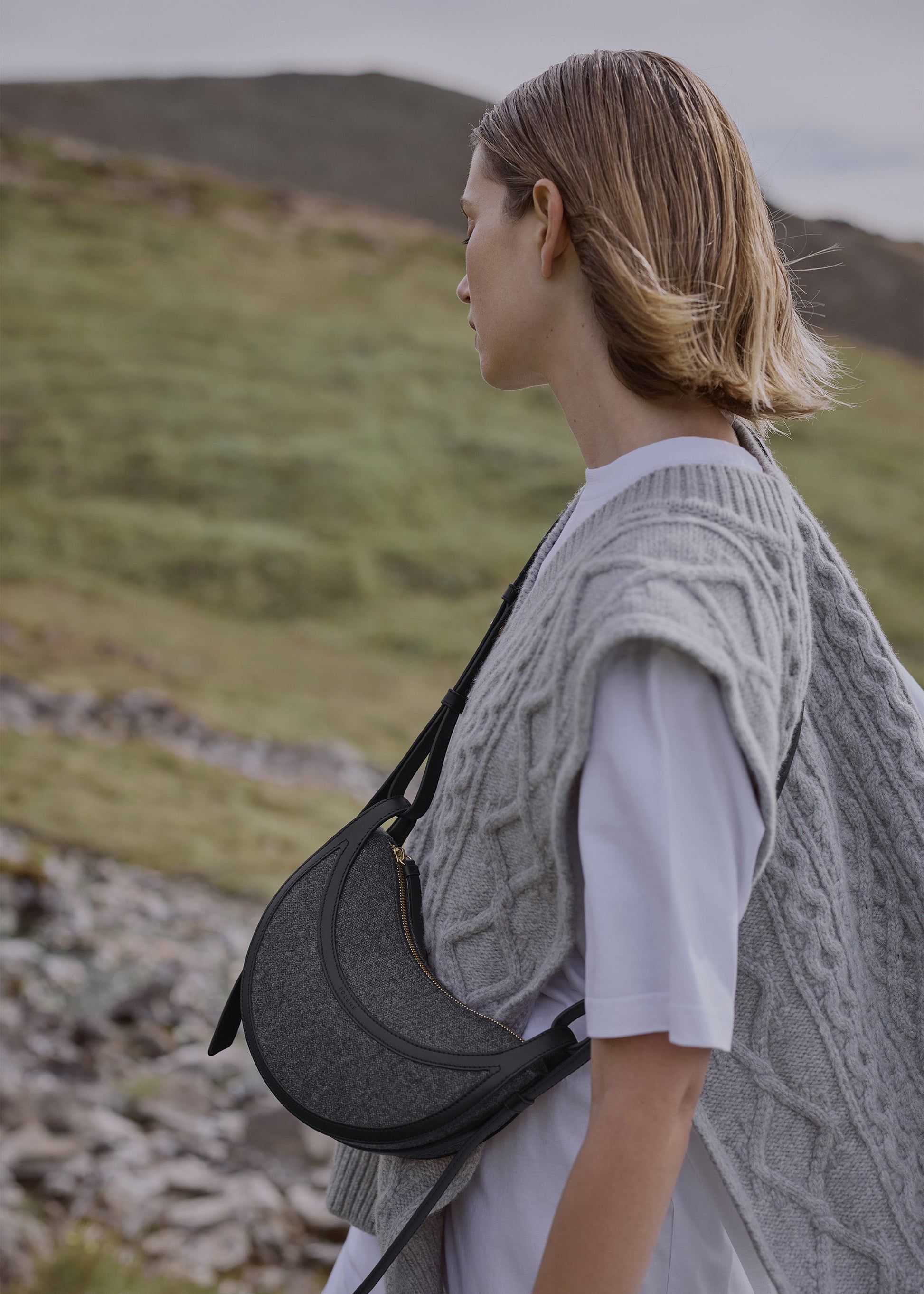 Avelin Omuz Çantası - Siyah