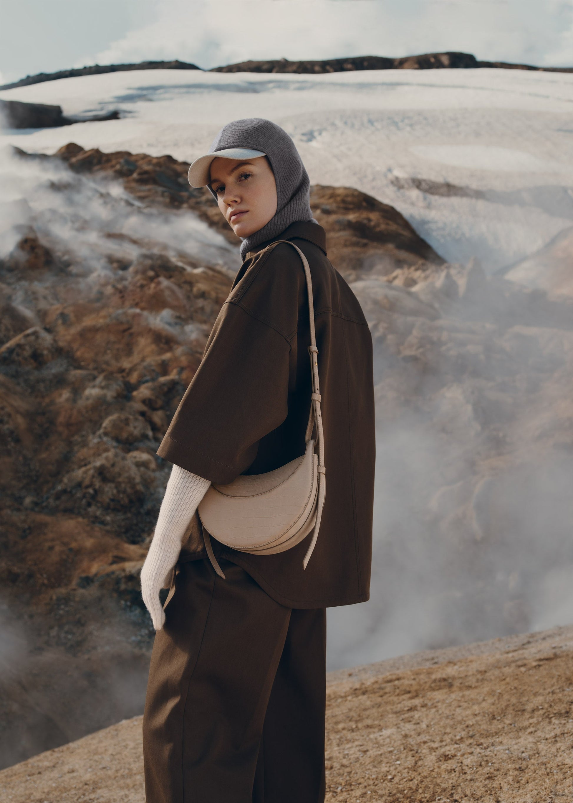 Avelin Omuz Çantası - Timsah derisi kum beji