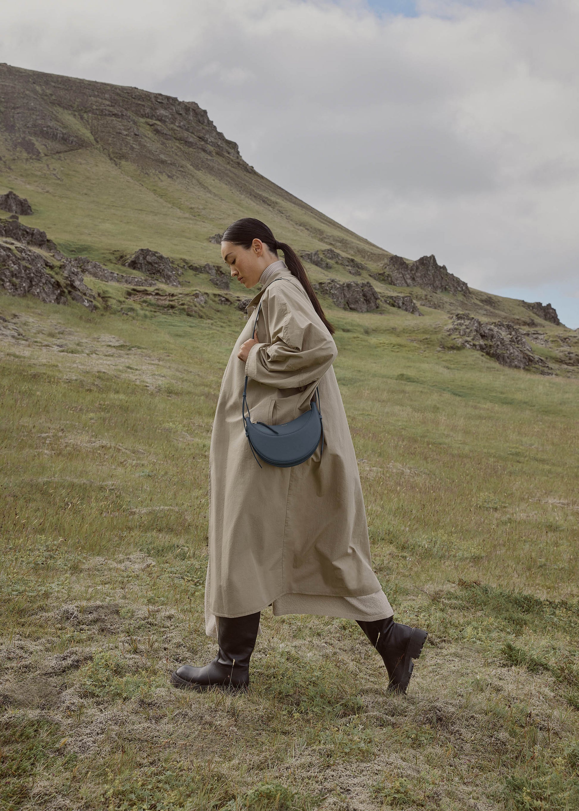 Avelin Omuz Çantası - Gece mavisi