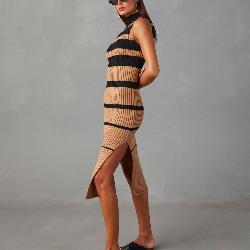 Deidra Kolsuz Çizgili Kazak Midi Elbise