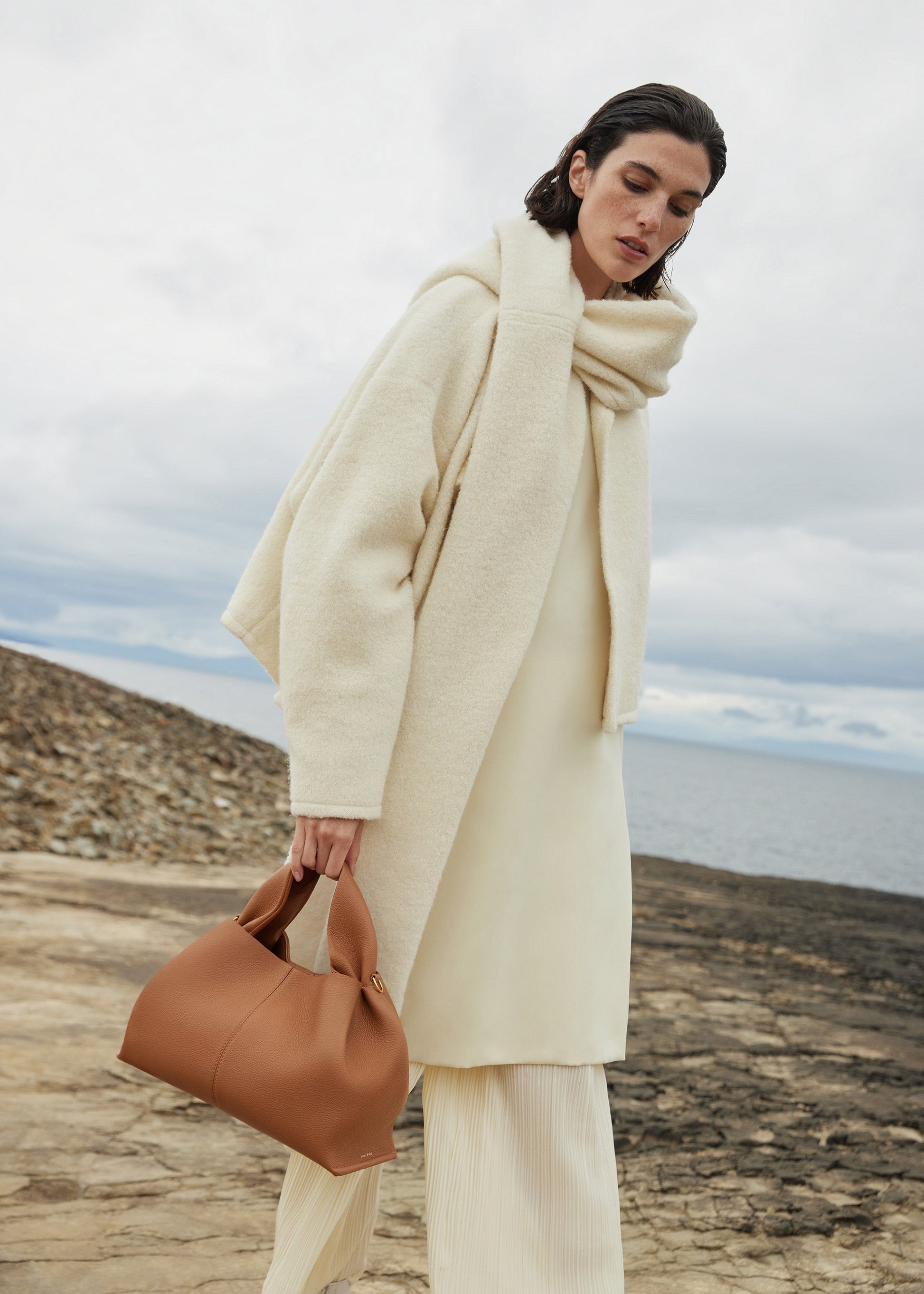 Minoa El Çantası - Taba