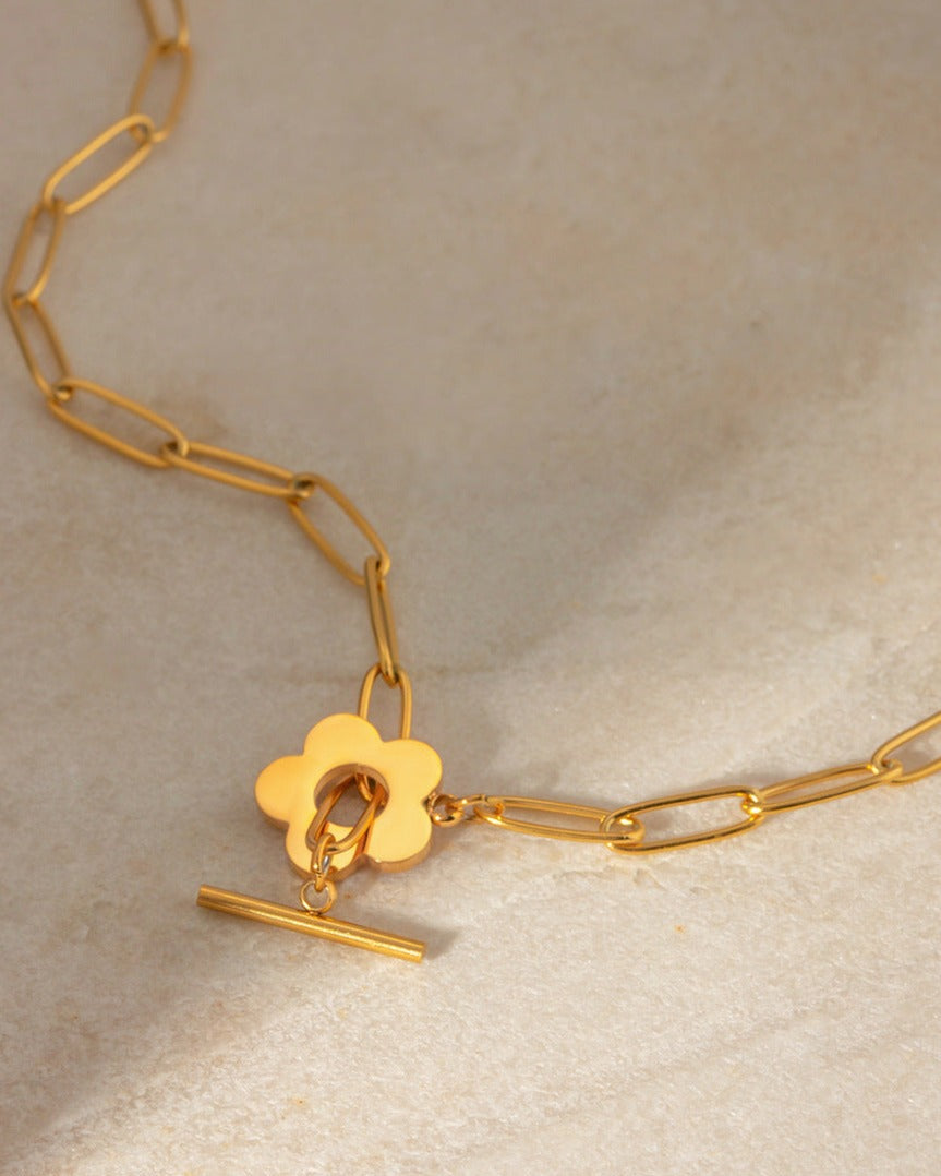 18 Ayar Altın Kaplama Çiçekli Kolye