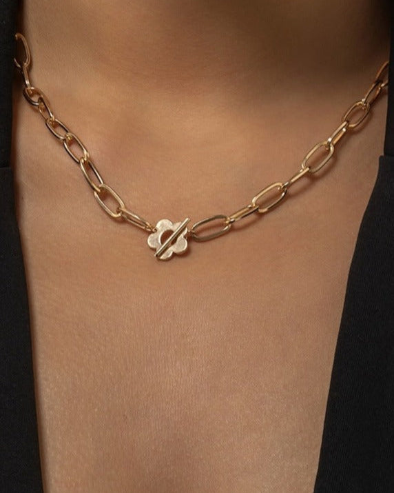 18 Ayar Altın Kaplama Çiçekli Kolye