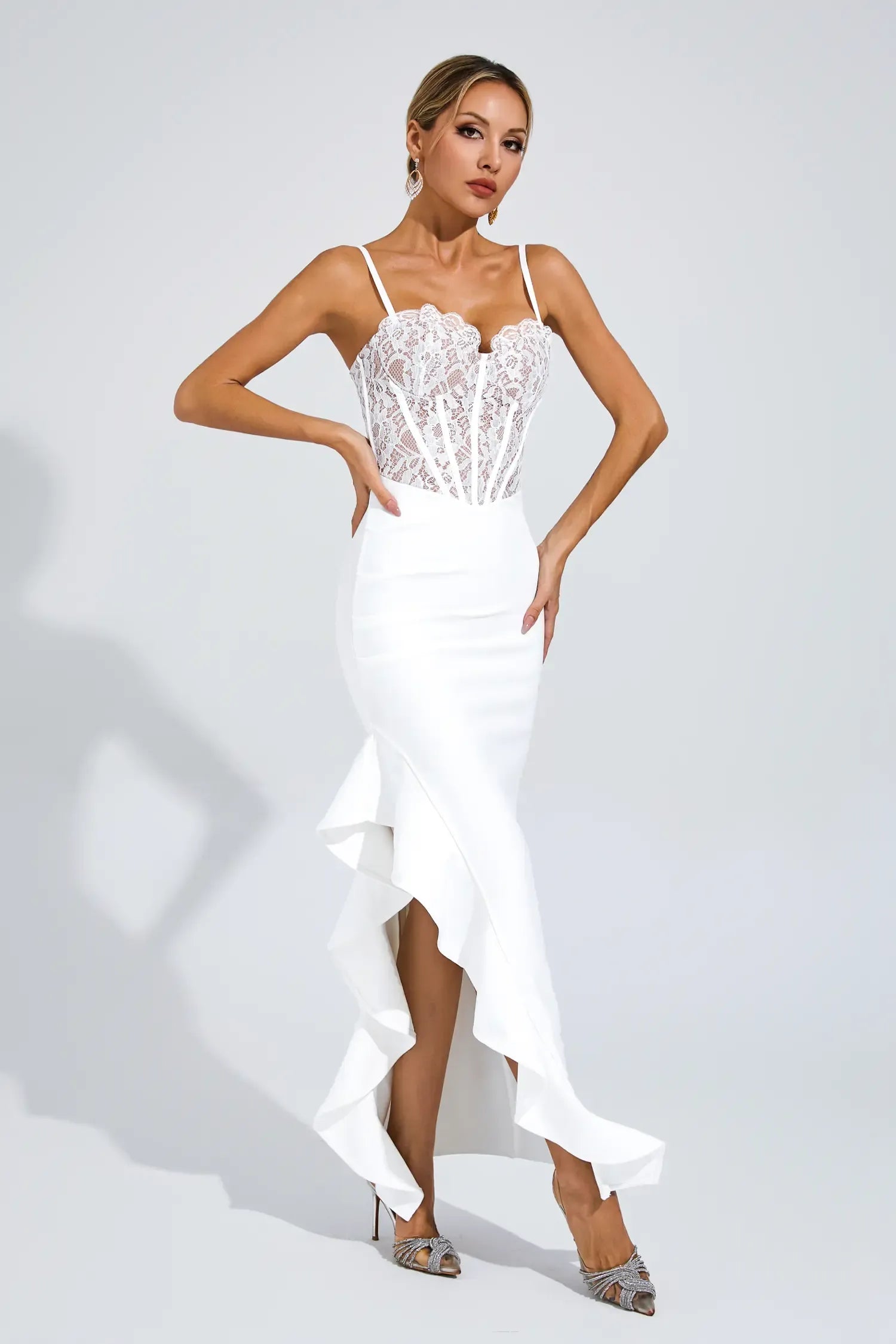 Swift Beyaz Yırtmaçlı Bandaj Slip Maxi Elbise