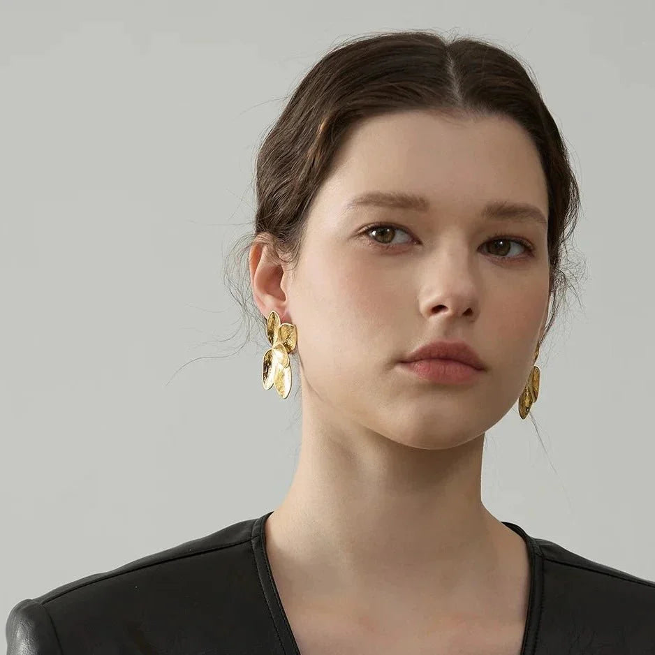 Büyük Altın Yaprak Küpe