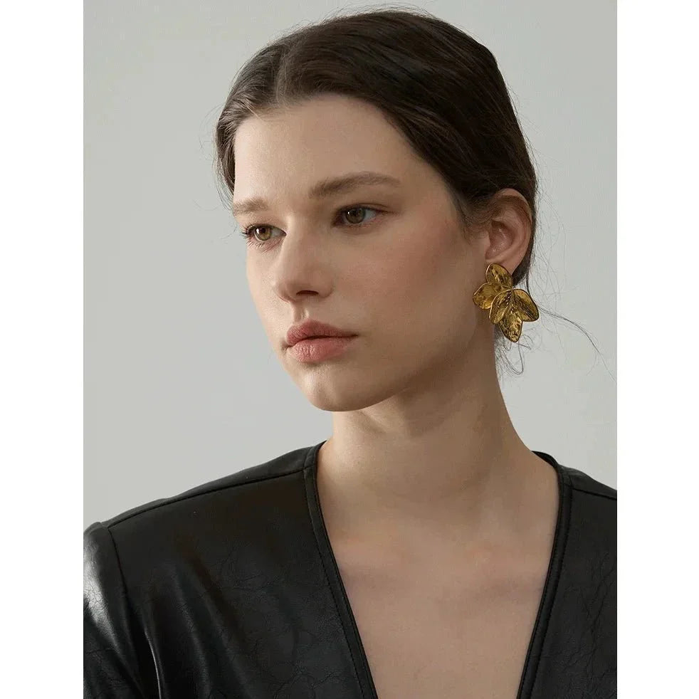 Büyük Altın Yaprak Küpe