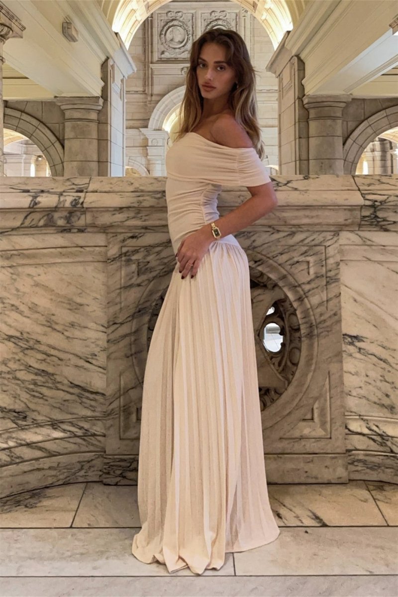 Beryl Düşük Omuz Piliseli Maxi Elbise