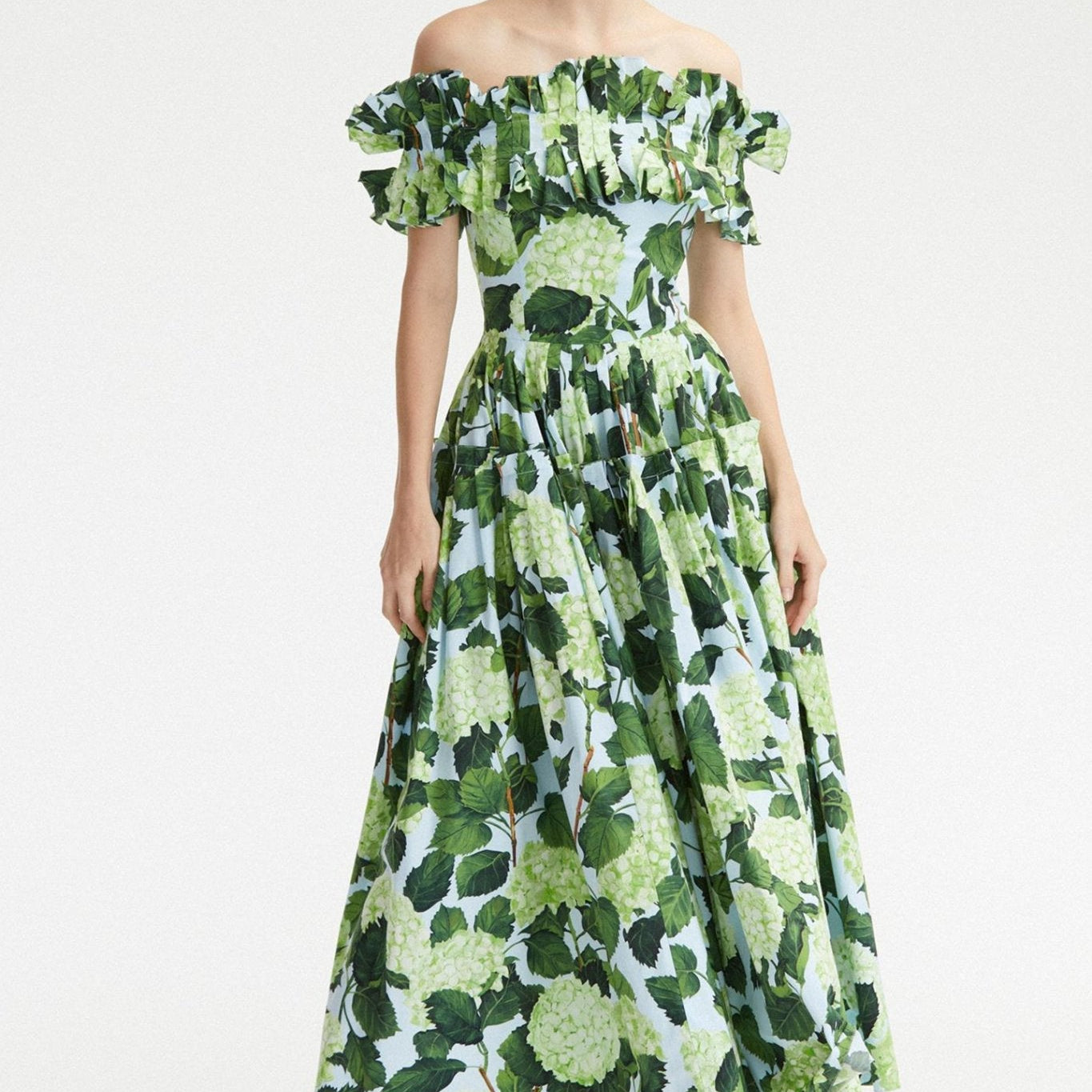 Bess Baskılı Fırfırlı Omuzu Açık Katlı Maxi Elbise