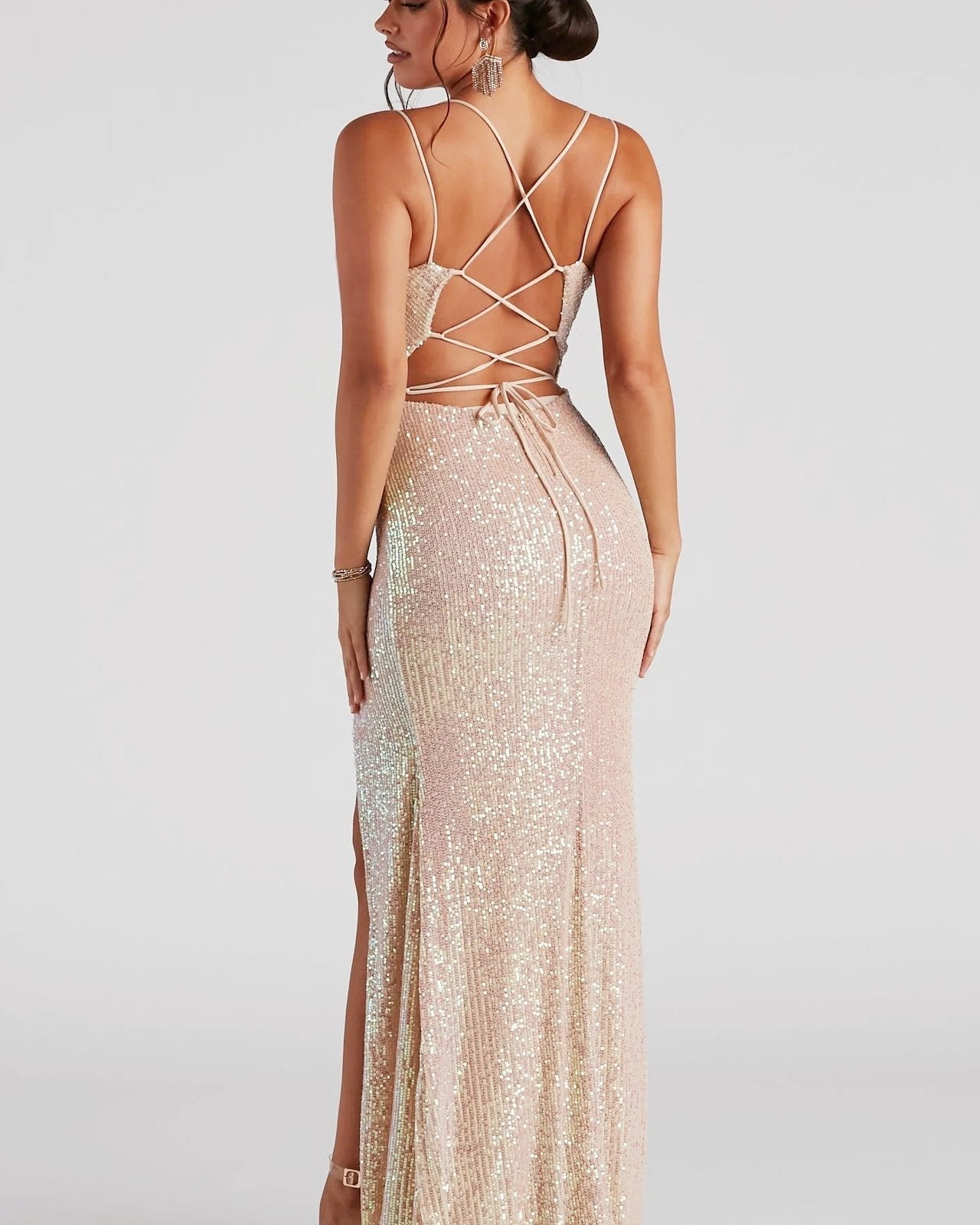 Betty Payetler Bağcıklı Maxi Elbise