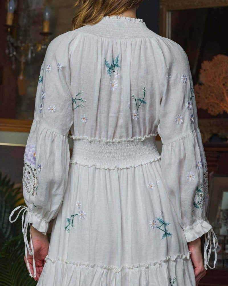 Cecilia İşlemeli V Yaka Büzgülü Maxi Elbise