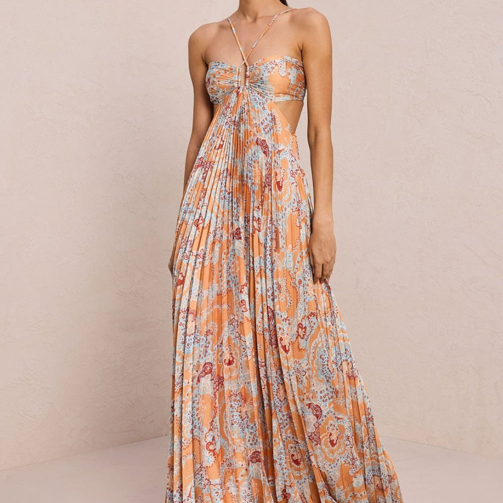 Clara Baskılı Boyundan Bağlı Pileli Uzun Elbise