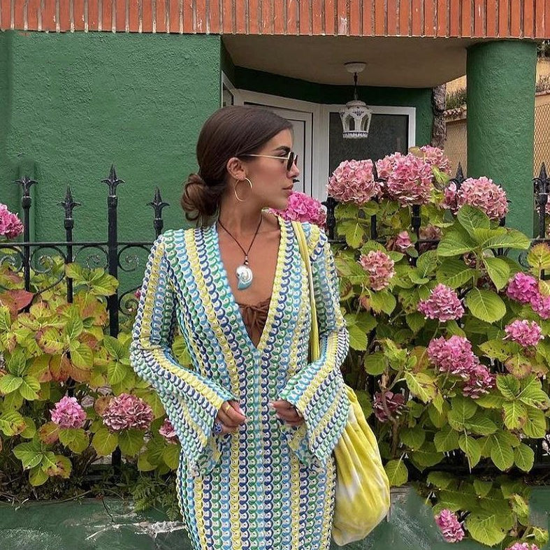 Şafak V Yaka Yırtmaçlı Tığ İşi Maxi Elbise