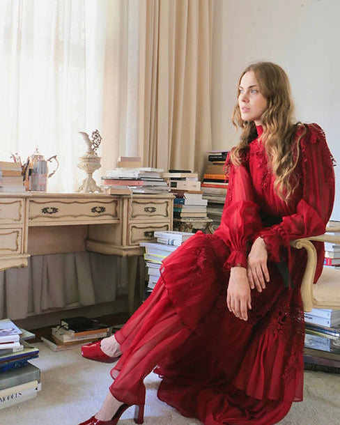 Sylvia Dantelli Katlı Şifon Maxi Elbise