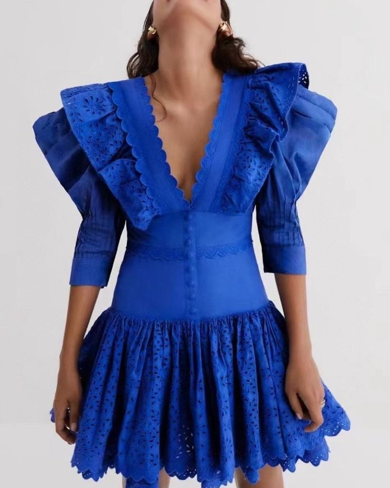 Elma İşlemeli Volanlı Mini Elbise