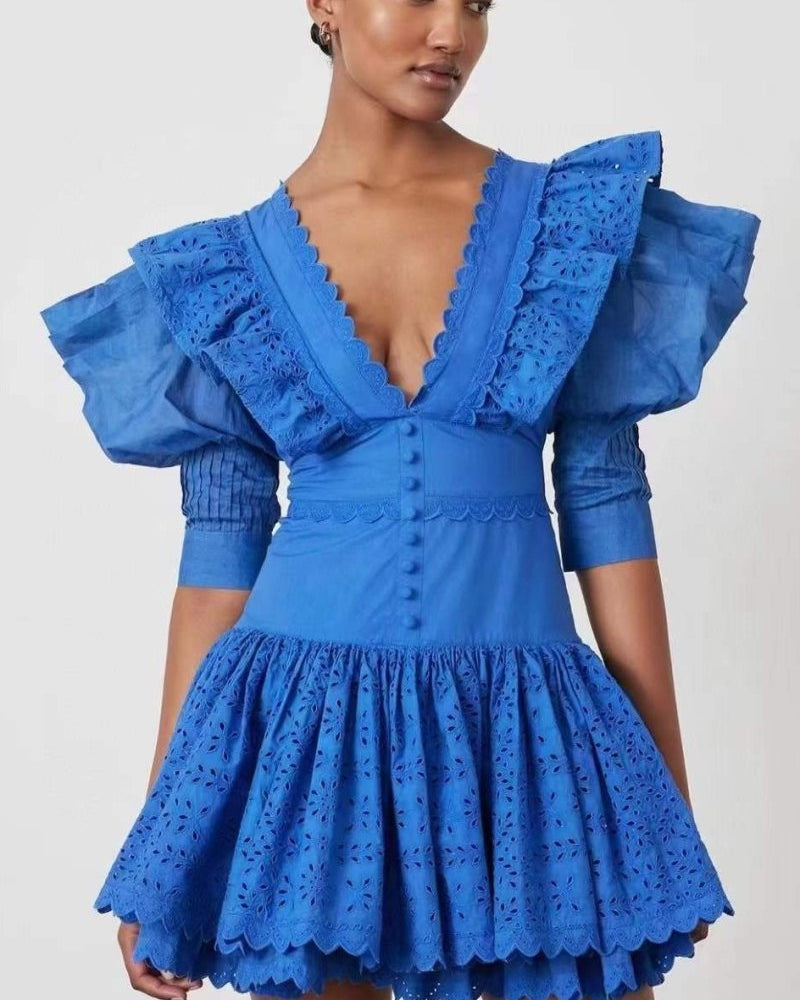 Elma İşlemeli Volanlı Mini Elbise