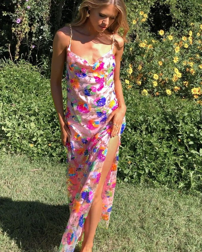 Fanny İşlemeli Payetler Sırtı Açık Uzun Elbise