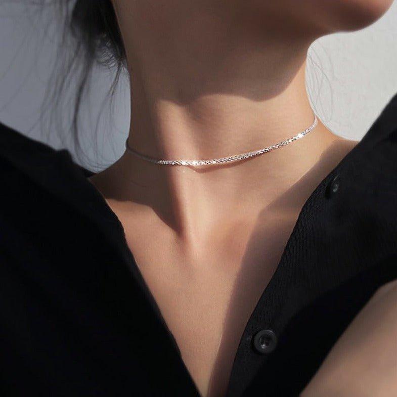 Gümüş Taşlı Kısa Kolye