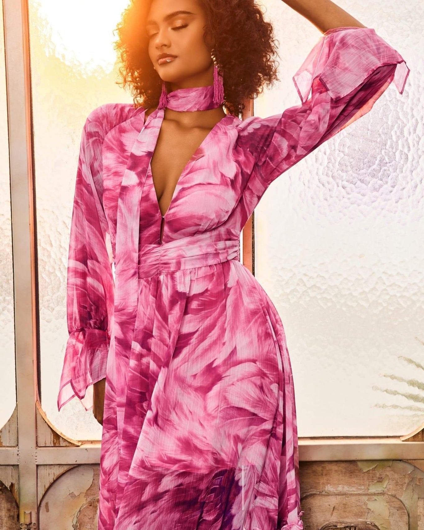 Gilda V Yaka Şifon Maxi Elbise