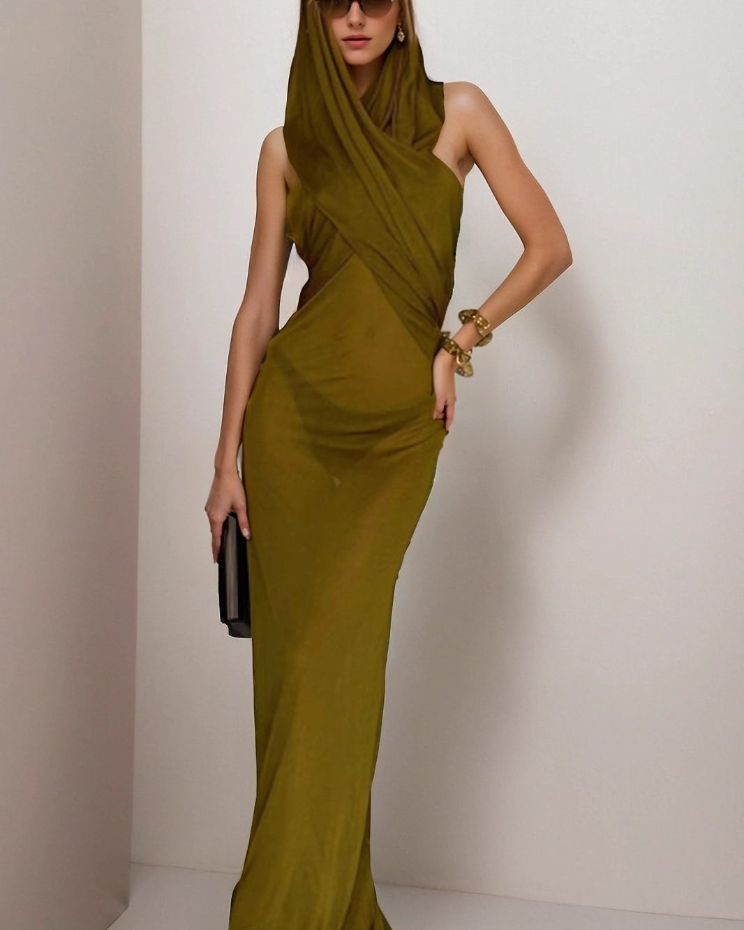 Hermosa Sırtı Açık Kapüşonlu Uzun Elbise