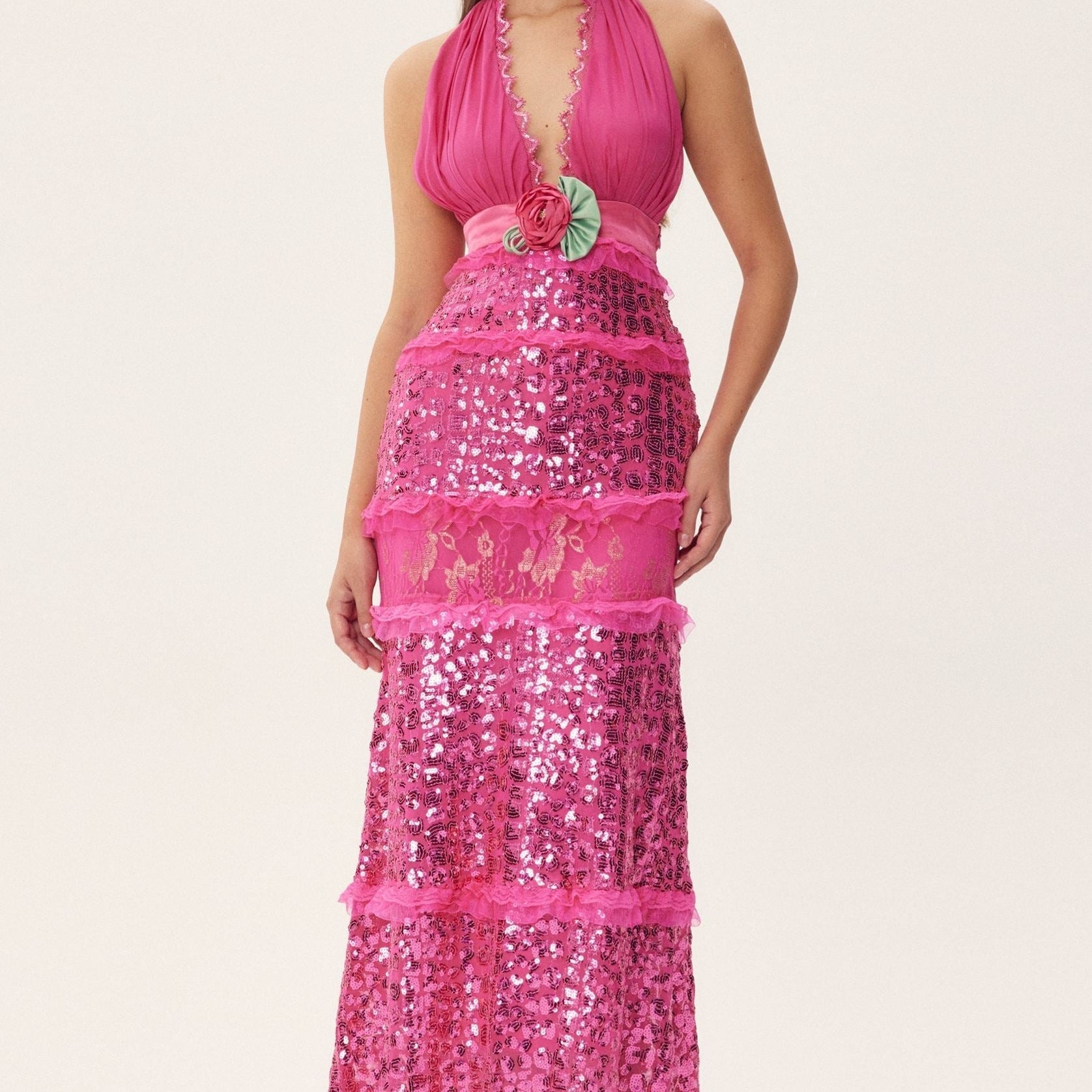 Sara Boyundan Bağlamalı Payet İşlemeli Maxi Elbise