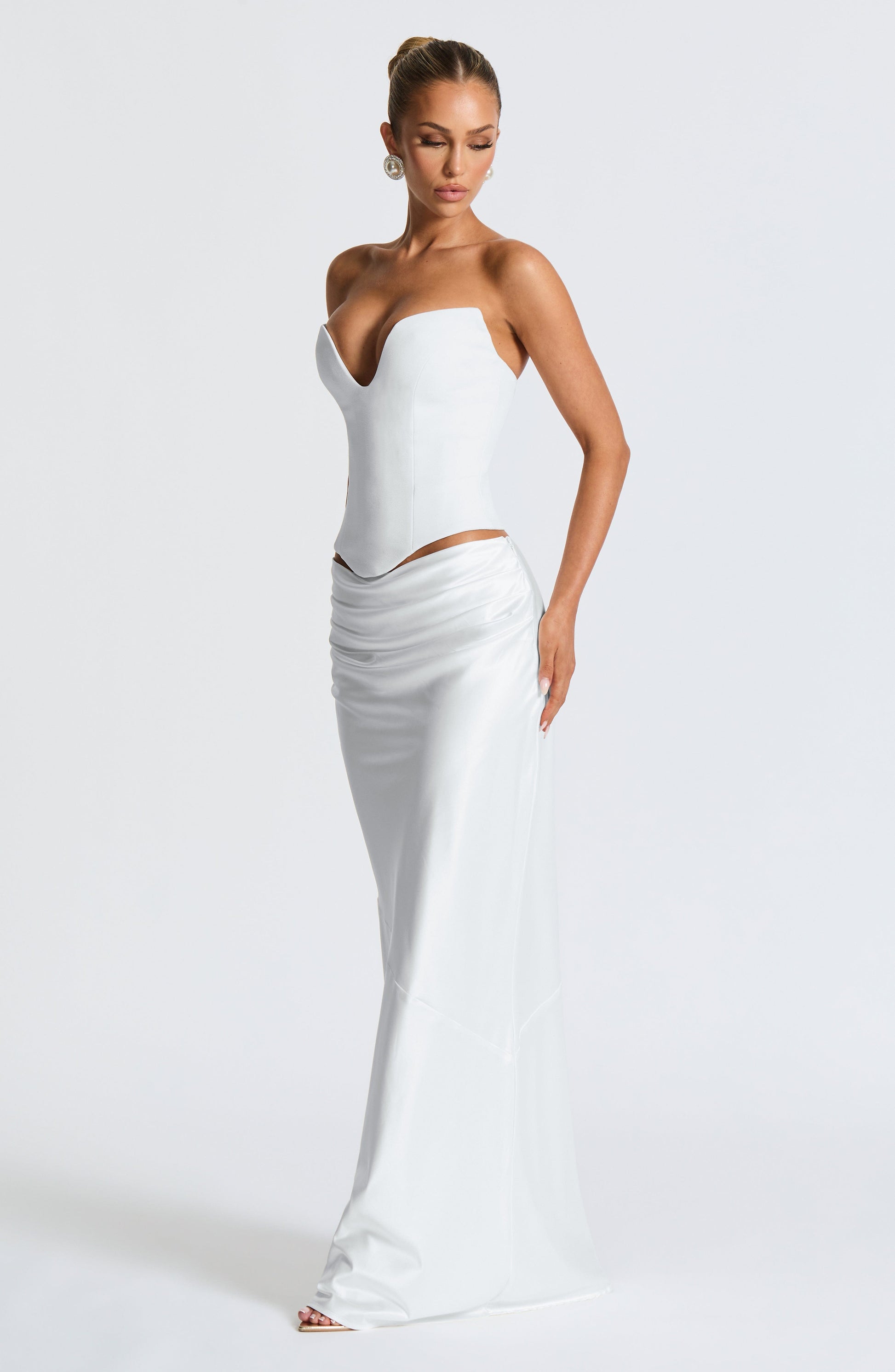 Kamiyah Straplez Korse – Ekru