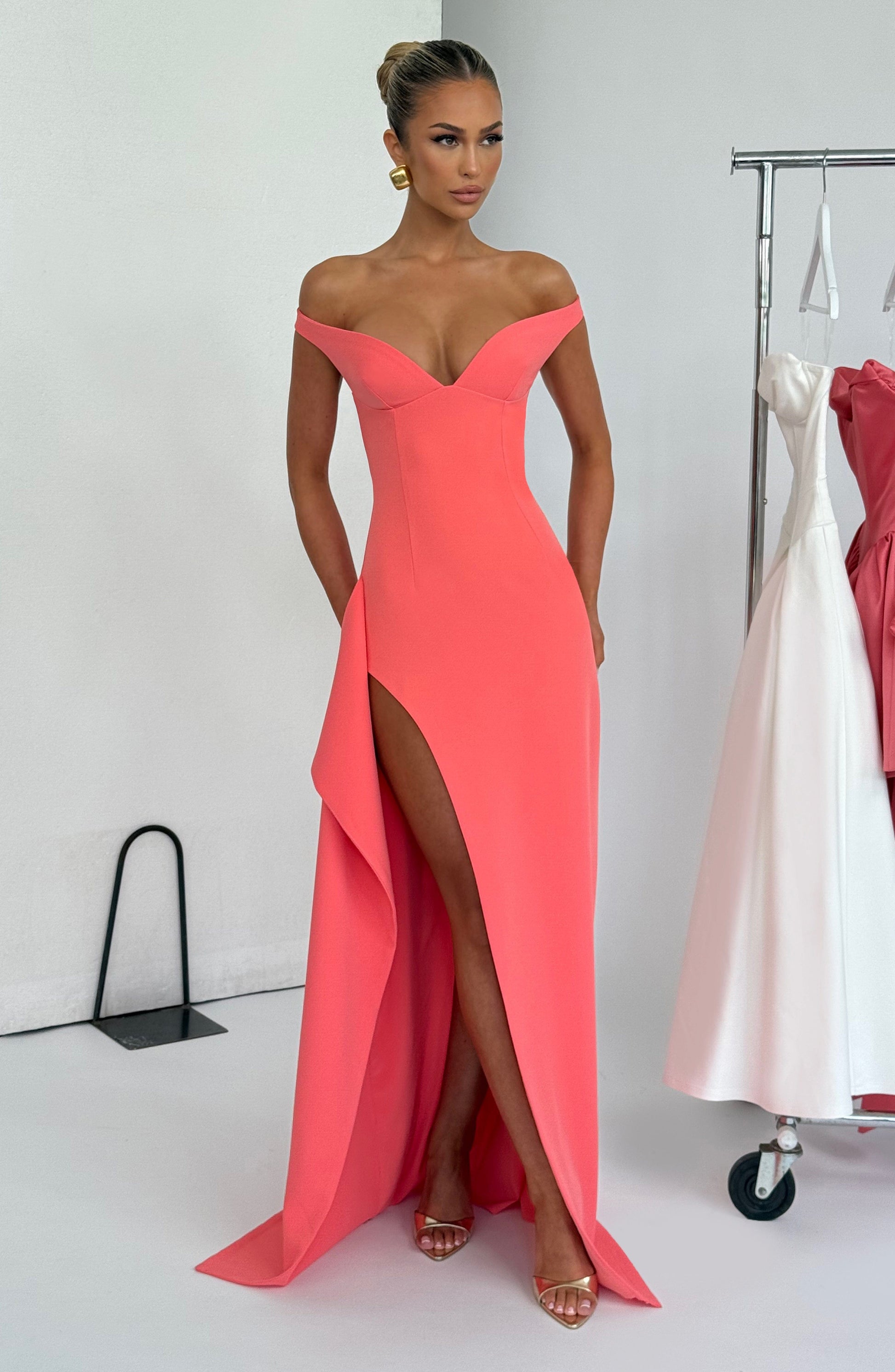 Khalesia Maxi Elbise – Coral Pembe