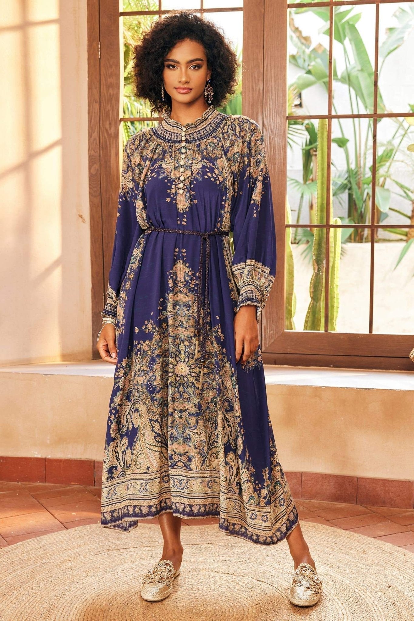 Leila Paisley Desenli Uzun Kollu Maxi Elbise