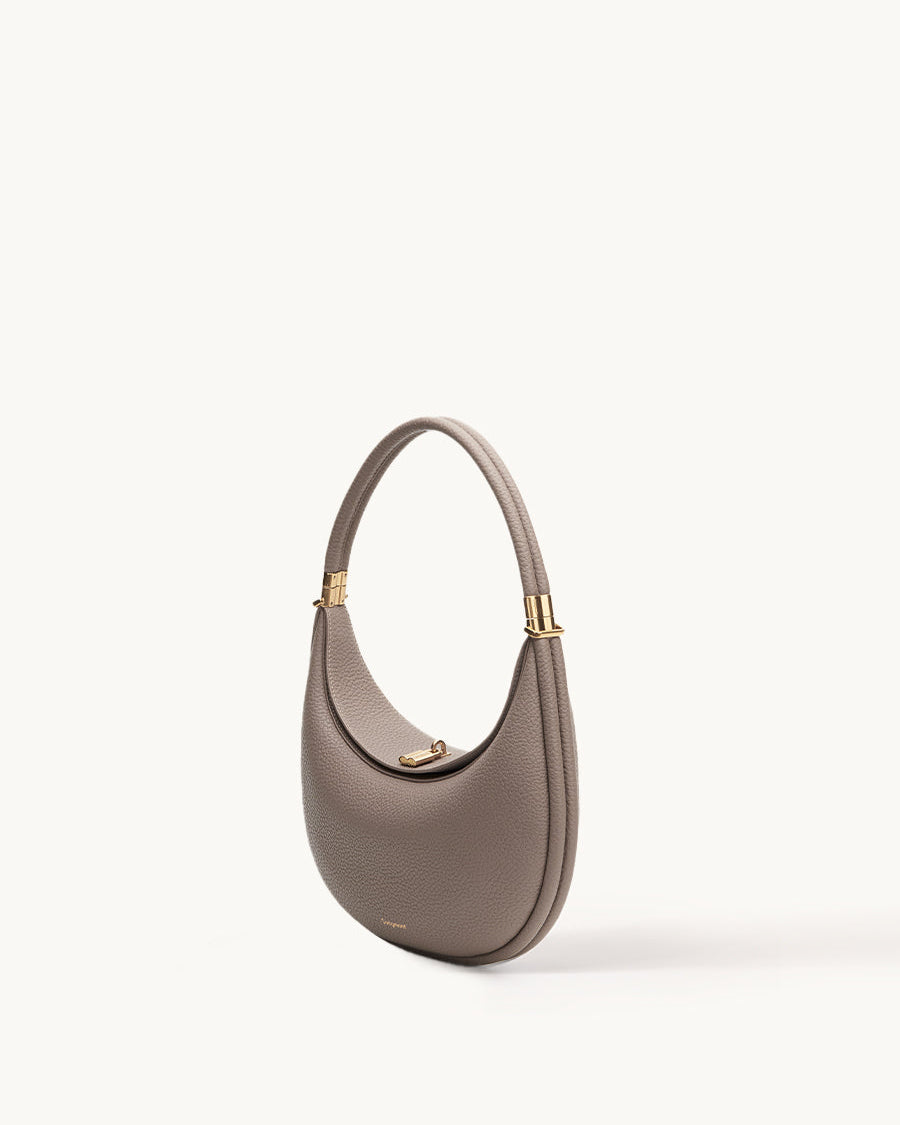 Serra El Çantası - Sütlü kahve