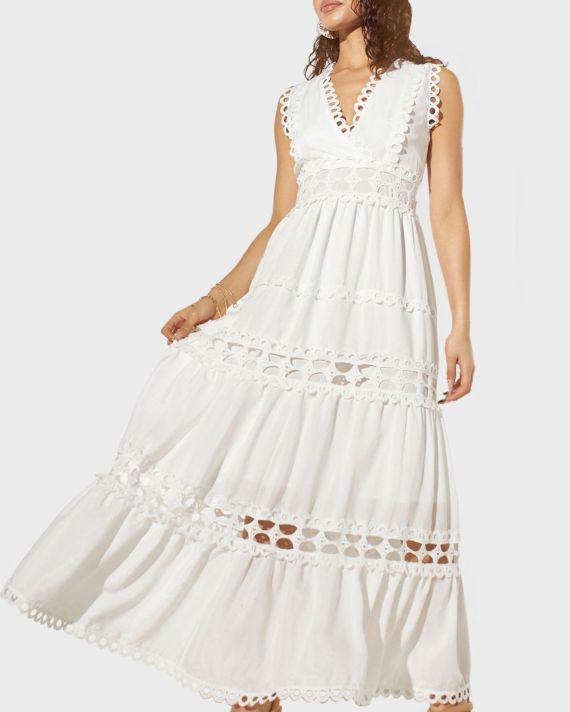 Odelia V Yaka Dantelli Uzun Elbise