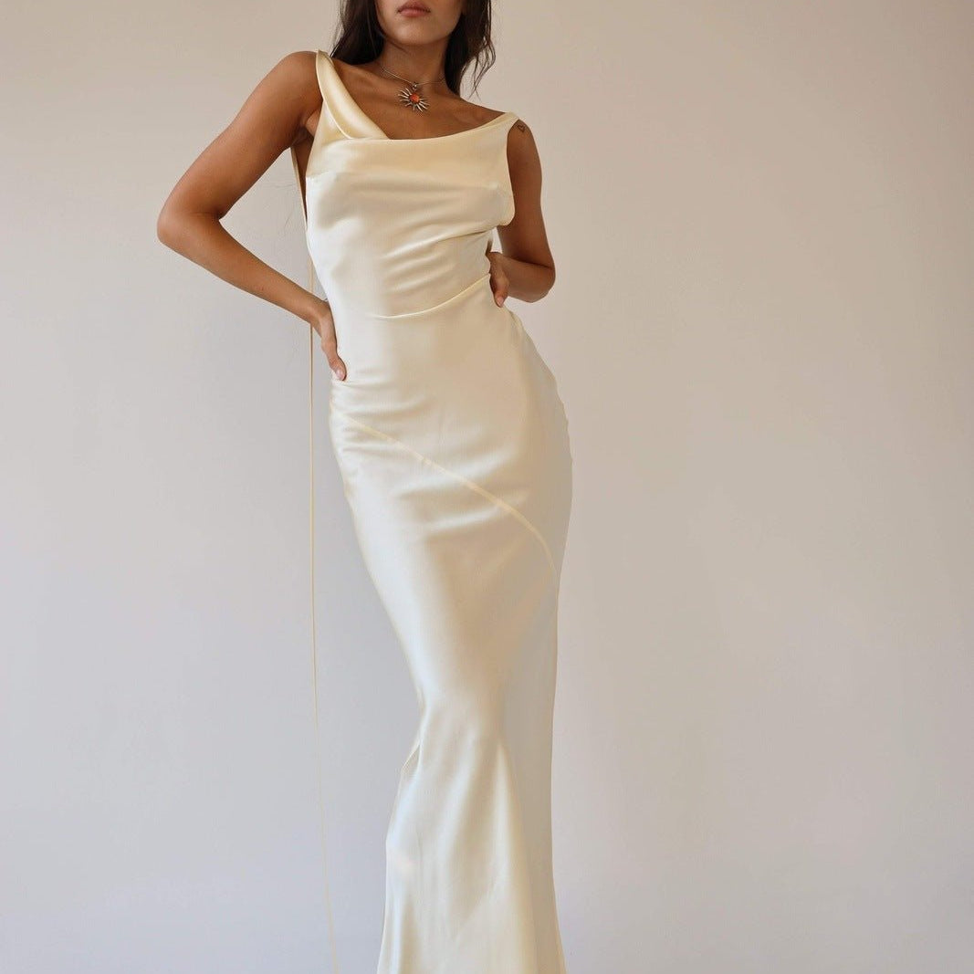 Persis Cowls Sırtı Açık Saten Uzun Elbise