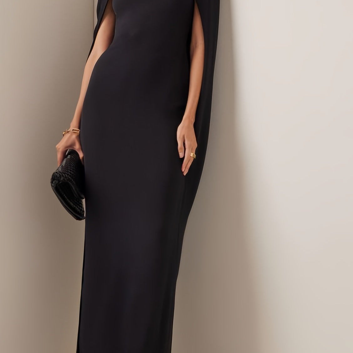 Shona Büzgülü Pelerinli Krep Maxi Elbise