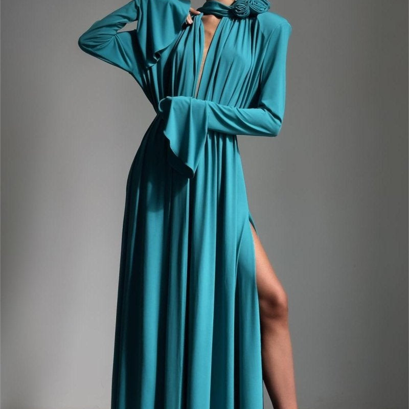 Yedda Çiçek Detaylı V Yaka Pileli Yırtmaçlı Maxi Elbise