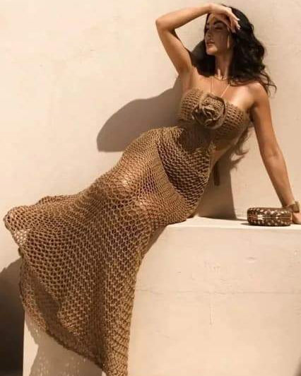 Yedda Halter Yaka Tığ İşi Uzun Elbise